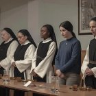 Ainara hace una experiencia en un convento... con sus platos y vasos Duralex... hay anticristianos molestos con el filme