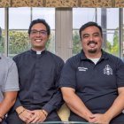 La familia Ang, al completo: de izquierda a derecha en la foto, Frankie (padre), Travis (hermano mayor), Francis (hermano menor) y Margot (madre).