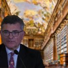 De la Puente Brunke, durante su intervención en torno a La protección del indígena en las Leyes de Indias en el virreinato del Perú.