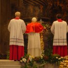 El 29 de octubre de 2005 fue beatificado el beato José Tapies. Benedicto XVI, elegido ese año pontífice de la Iglesia, aparece de espaldas incensando sus reliquias.