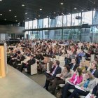 Imagen de archivo de un auditorio lleno durante una conferencia educativa similar a las que acogerá el Congreso de Familias y Docentes Católicos.
