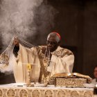 "No basta con transmitir los fundamentos de la fe, debemos permitir que Cristo nos transforme", dice el cardenal a los sacerdotes.