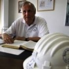 John Brown busca petróleo con ayuda de la Biblia