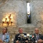 Conferencia de prensa en Santiago