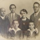 Liberato Moralejo (izq) y el pequeño Antonio (derecha primer plano)