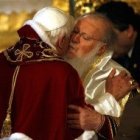 Benedicto XVI y el Patriarca Ortodoxo Bartolomé