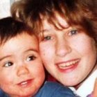 La joven Rebeca Rocamora, a la derecha de la foto.