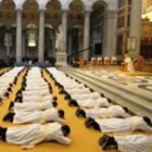 Momento de una ordenación sacerdotal