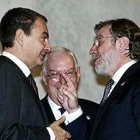 2007: histórica bronca de Cebrián a ZP en la RAE.