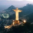 Cristo redentor iluminado