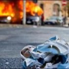 Virgen destruida tras el paso de los indignados en Italia