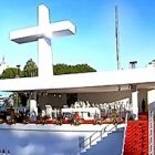 El altar y la cruz de la Misa de las Familias 2011.