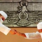 Ritual zoroastriano en un Templo del Fuego en EEUU