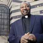 El padre Bashir Abdelsamar