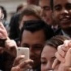 El Papa Francisco saluda a los fieles