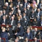 Las autoridades políticas e internacionales, en la misa de inicio de pontificado