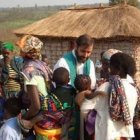 La evangelización implica proponer la fe, con comunidad y testimonio