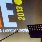 Tote Barrera se dirige a los asistentes.