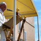El Papa se desplazó a Castelgandolfo para la misa de la Asunción.