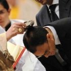 La mano de Benedicto XVI sobre Allam