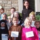 Aunque disfrazarse de santos es una forma divertida de proponer sus figuras, el Papa recuerda que no eran superhombres y que todos estamos llamados a la santidad