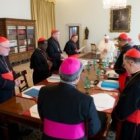 Foto de la reunión del martes en el Palacio Apostólico; las siguientes se han desarrollado en Santa Marta