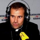 Novell no lo especifica, pero parece que no cree en el derecho a decidir de todos los españoles, sólo de los catalanes