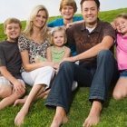 Cuesta llevar adelante una familia en una sociedad tan individualista - los retos son grandes para la Iglesia