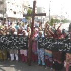 Concentración en la calle de mujeres cristianas denuncia la indefensión de las minorías