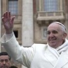 Pese al día desapacible el Papa pronunció su catequesis ante los peregrinos