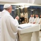 El Papa Francisco pide mantener firme la fe recibida por la Tradición