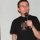 Peter Lipták predica el evangelio, cuenta su experiencia y anima a todos a invitar a Cristo en su vida