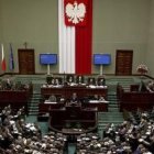 El Parlamento polaco seguirá teniendo su crucifijo