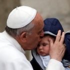 El Papa recordó que Dios se abaja, desciende para estar entre nosotros