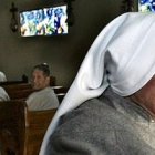 Sor Antonia, en la capilla de la cárcel.