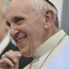 El Papa Francisco llama por teléfono desde siempre, no son gestos publicitarios