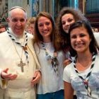 Contra la intolerancia, el Papa propone transmitir a los jóvenes la pasión de querer conocer y tratar a los que son distintos