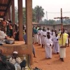 Procesión en una parroquia centroafricana repleta de refugiados musulmanes