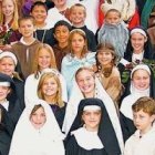 Disfrazarse de santo es más divertido que de monstruo - son muchos, variados, y cada uno tiene un nombre y una gran historia