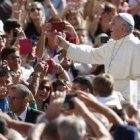 El Papa Francisco en su audiencia de los miércoles, que aprovecha para dar una catequesis