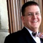 Elliott Suttle es actualmente profesor de inglés en Japón, donde conduce 2 horas para ir a una misa de 10 o 20 parroquianos