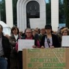 Un ejemplo de las concentraciones ante la característica puerta de Santa Catalina Labouré
