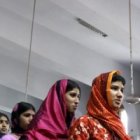 Comunión en misa de Pascua en una iglesia católica de Pakistán en 2009