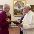 El primado de la Comunión Anglicana, Justin Welby, con el Papa Francisco