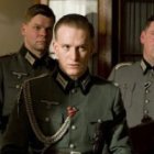 La película Operación Valquiria, de 2008, recoge otro de los episodios de militares alemanes opuestos a la locura hitleriana