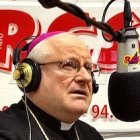 Monseñor Zenti señala los peligros de una ideología que parece invadirlo todo cada vez más.