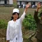 Así se despiden las enfermeras norcoreanas del padre Hammond y el equipo de la Fundación Eugene Bell