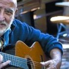 Peret en sus últimos años - en los 80 vivió una experiencia mística que le hizo cristiano y aunque se desencantó de las iglesias nunca renunció a Dios