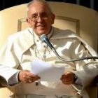 El Papa Francisco predica cada miércoles sus catequesis en audiencia pública