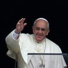 Un programa muy claro contra la mundanidad: leer el Evangelio diariamente, ir a misa los domingos y reservar algunos días para ejercicios espirituales.